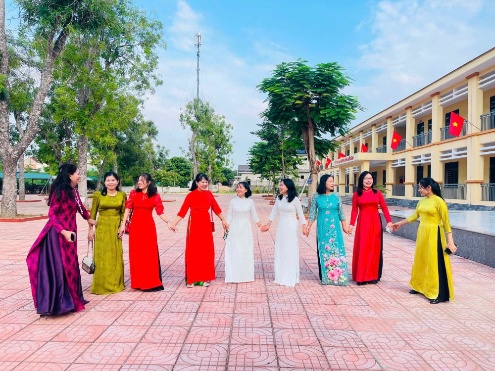 khai giang 1